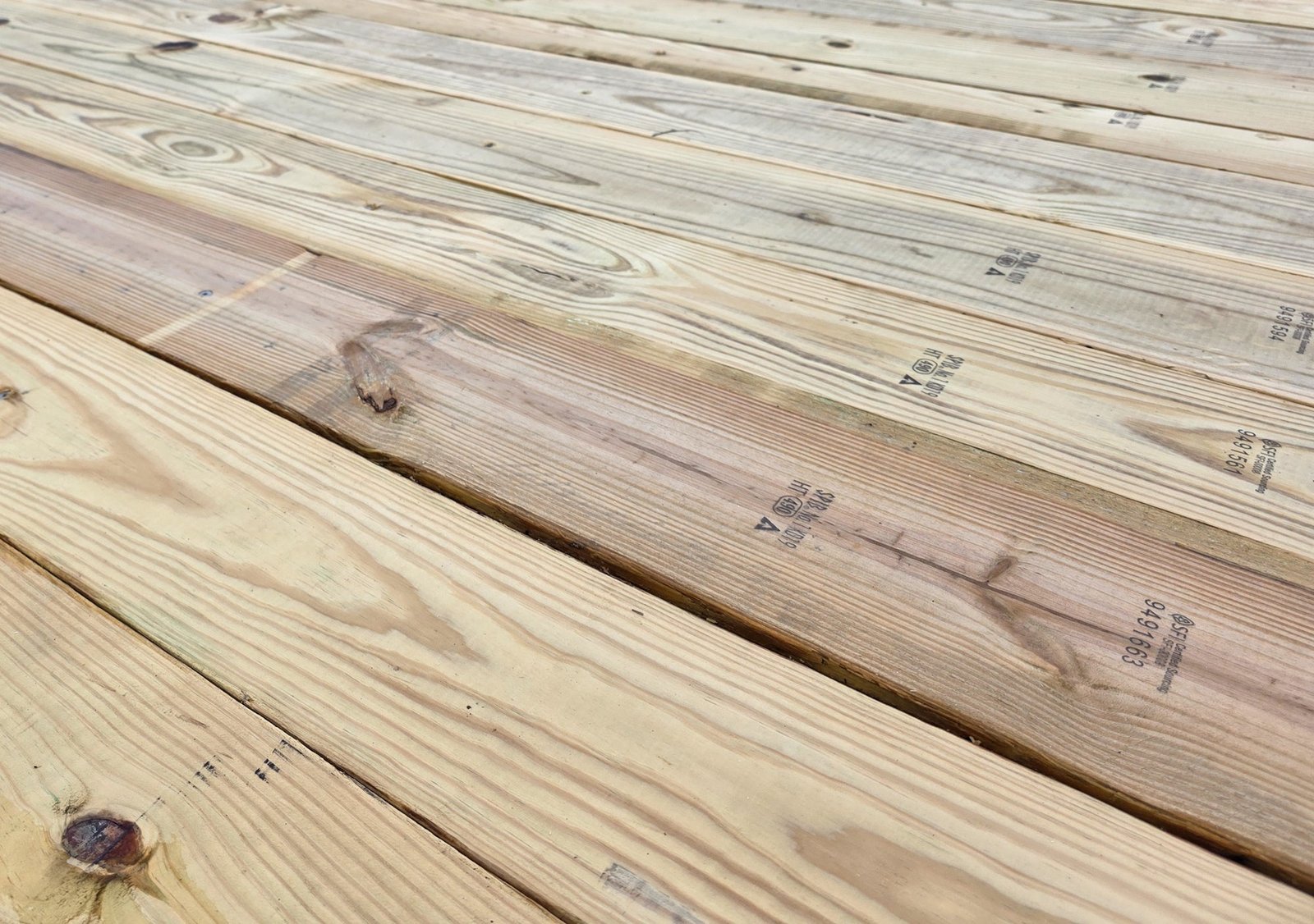 8.5x24 Hydraulic Tilt Deckover Trailer (2) 7,000LB Axles - Image 17