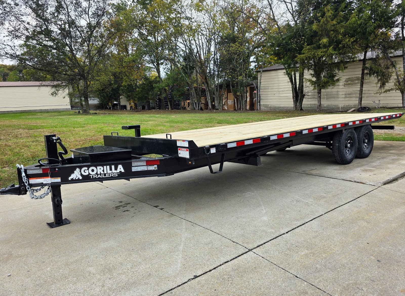 8.5x24 Hydraulic Tilt Deckover Trailer (2) 7,000LB Axles - Image 2