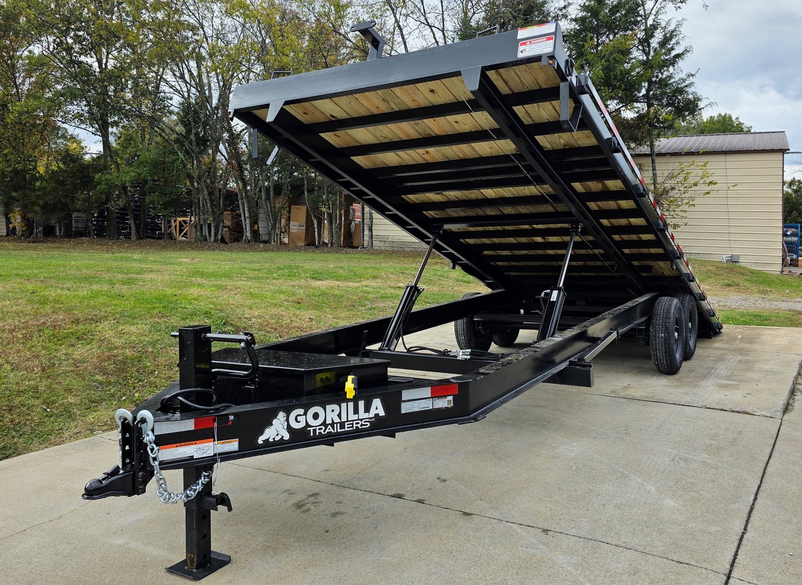 8.5x24 Hydraulic Tilt Deckover Trailer (2) 7,000LB Axles - Image 9