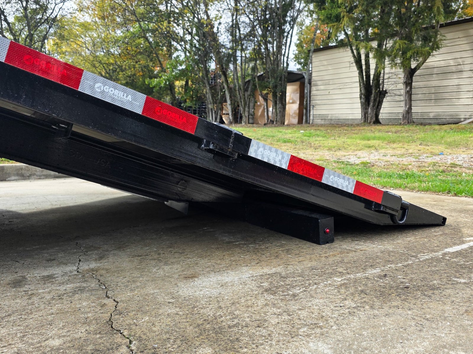 8.5x24 Hydraulic Tilt Deckover Trailer (2) 7,000LB Axles - Image 12