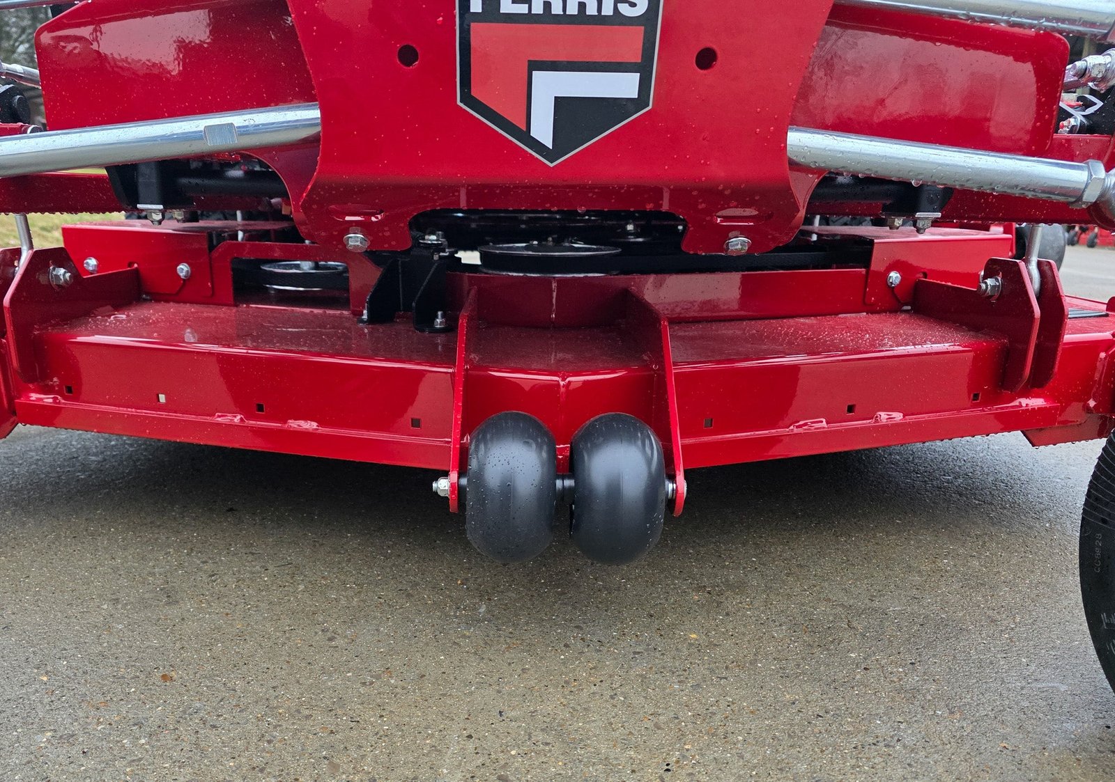 Ferris 5902064 60" ISX3300 Zero Turn Mower 40HP Vanguard Big Block (Instant Rebate Included) - Image 13