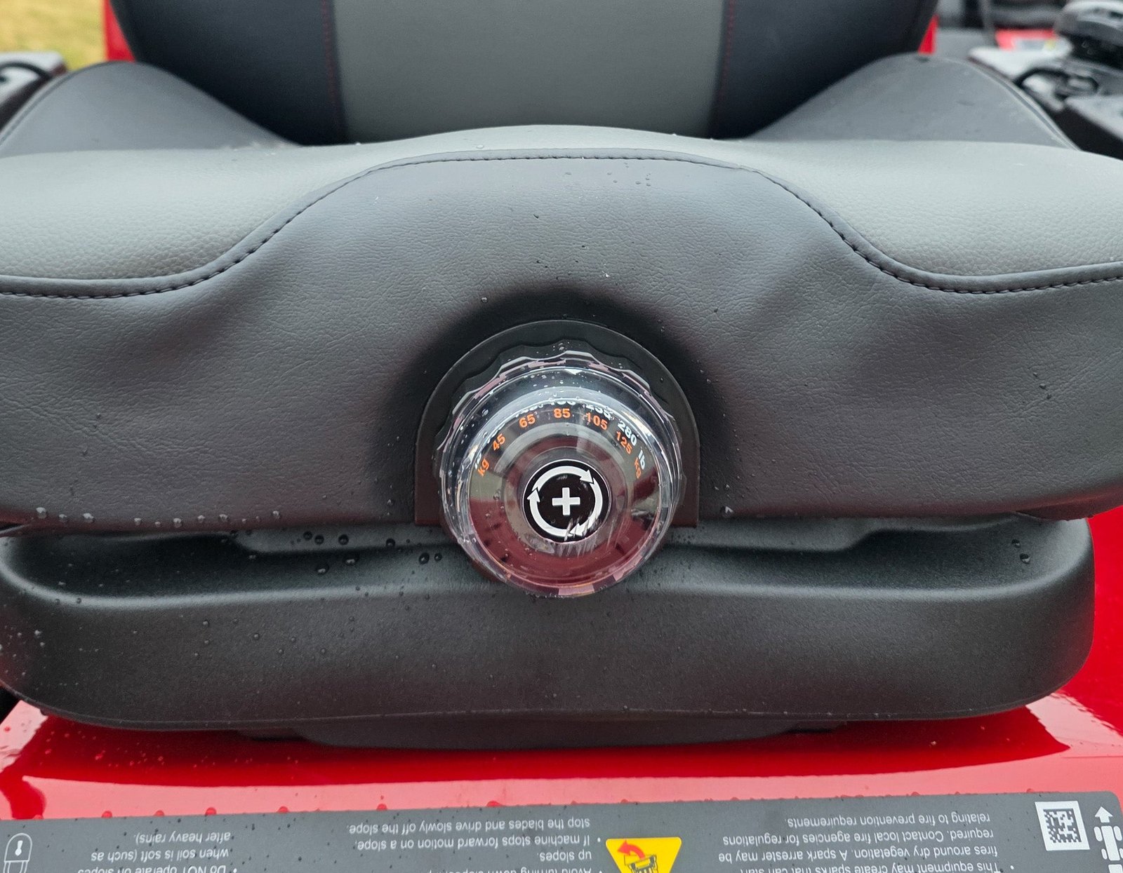 Ferris 5902064 60" ISX3300 Zero Turn Mower 40HP Vanguard Big Block (Instant Rebate Included) - Image 16