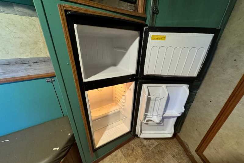 Used 1997 Cato Classic 7408GN 4 Horse Trailer with 8' Short Wall - Image 11