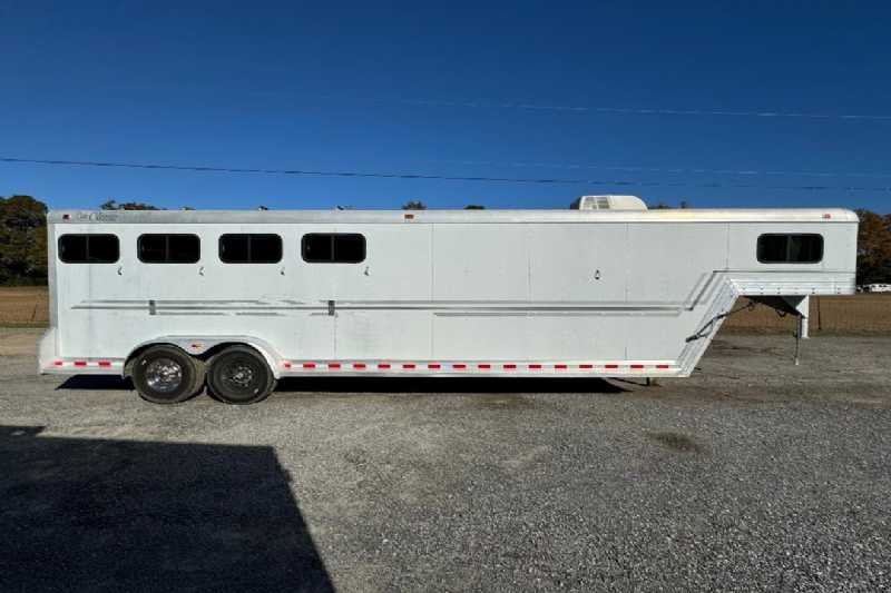 Used 1997 Cato Classic 7408GN 4 Horse Trailer with 8' Short Wall