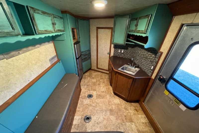 Used 1997 Cato Classic 7408GN 4 Horse Trailer with 8' Short Wall - Image 13