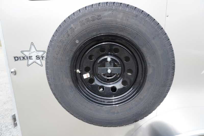 New 2026 Harmar Dixie Star 206DSBP 2 Horse Trailer with 6' Short Wall - Image 3