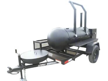 250 Gal Smoker Single Door with Counter Weight and Charkettle