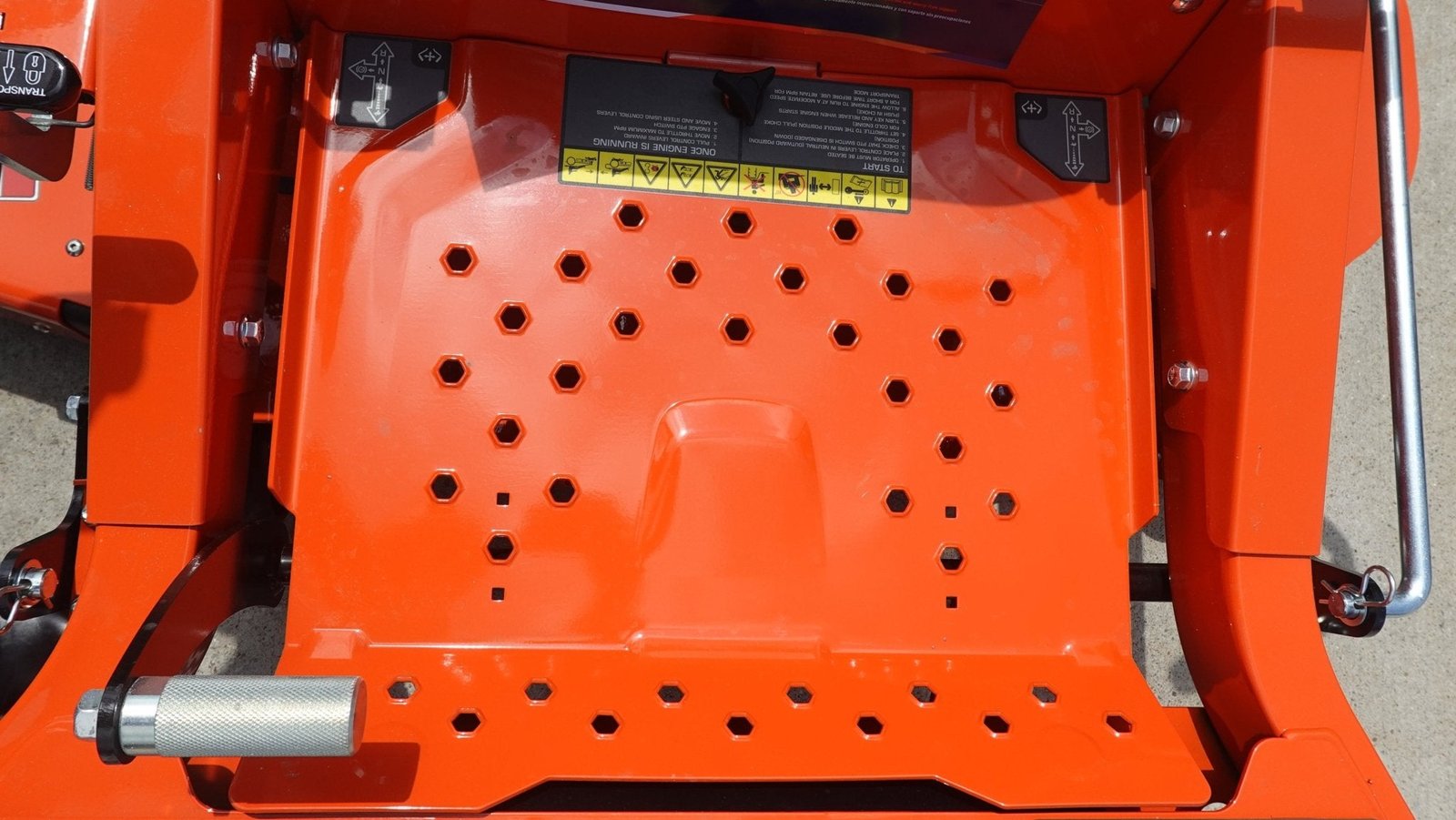 Husqvarna 48" Z448 Zero Turn Mower 22HP KAW +Bonus 522L Trimmer (Scratch and Dent) - Image 17