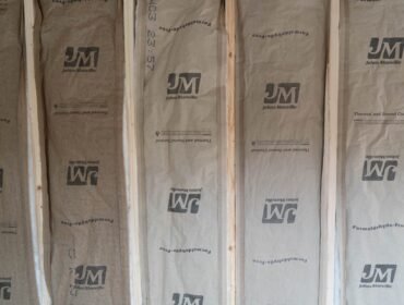 Stick-Framed, R13 Insulation, Vinyl-Wrapped Plywood Finish (40')