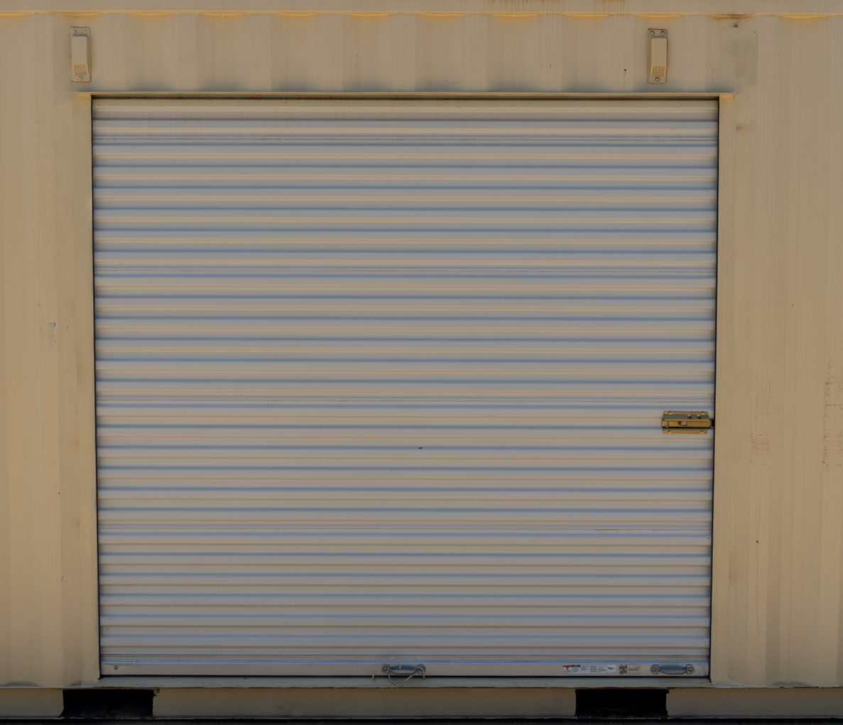 8’ Roll Up Door