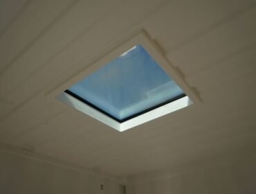 2’x2’ Flat Glass Skylight
