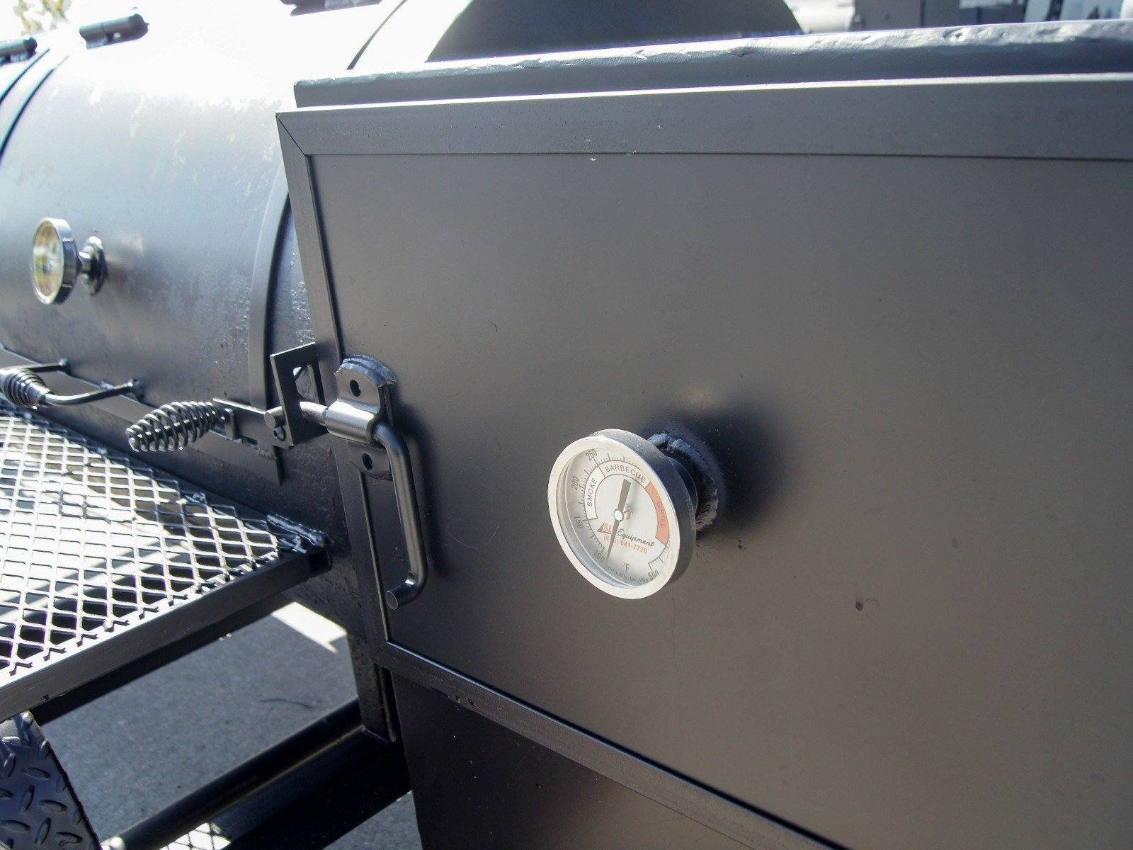 BBQ Smoker 300 Gallon Trailer Pull Behind with Charcoal Grill on the Front Compartment of Smoker - Image 13