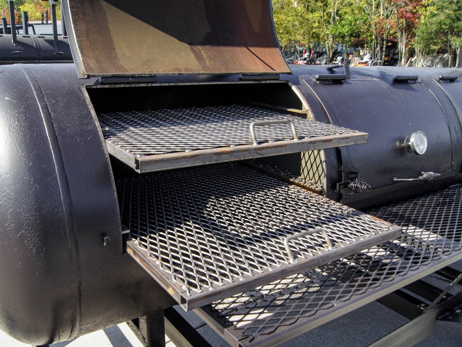 BBQ Smoker 300 Gallon Trailer Pull Behind with Charcoal Grill on the Front Compartment of Smoker - Image 23