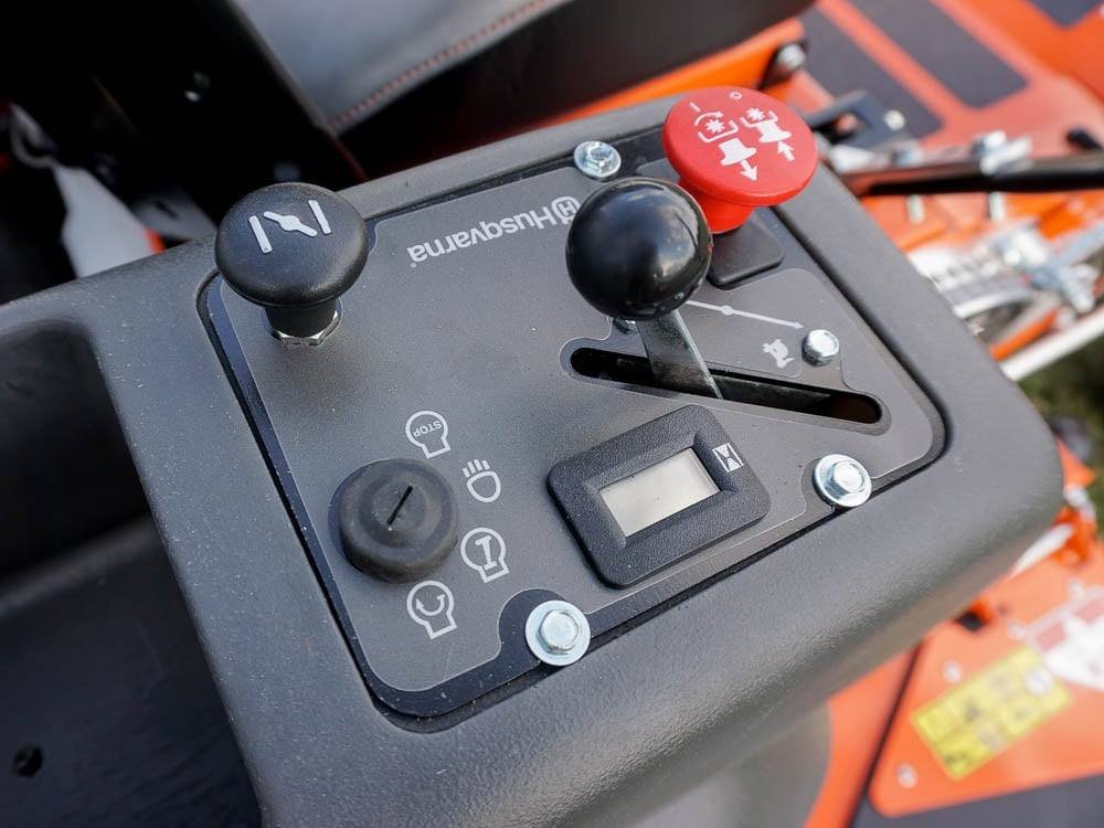 Husqvarna MZ54 54" Zero Turn Lawn Mower 24HP KAW (Scratch and Dent) - Image 14