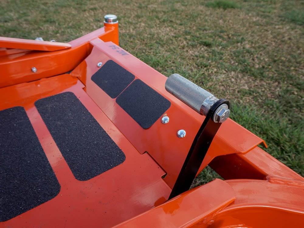 Husqvarna MZ54 54" Zero Turn Lawn Mower 24HP KAW (Scratch and Dent) - Image 18