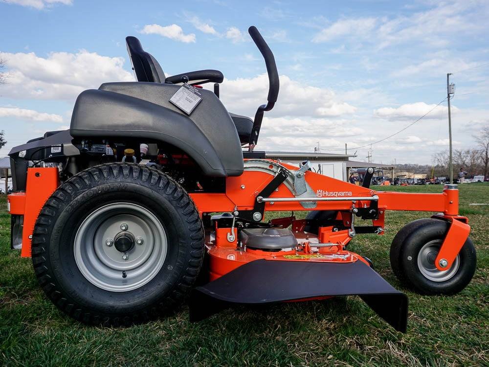 Husqvarna MZ54 54" Zero Turn Lawn Mower 24HP KAW (Scratch and Dent) - Image 19