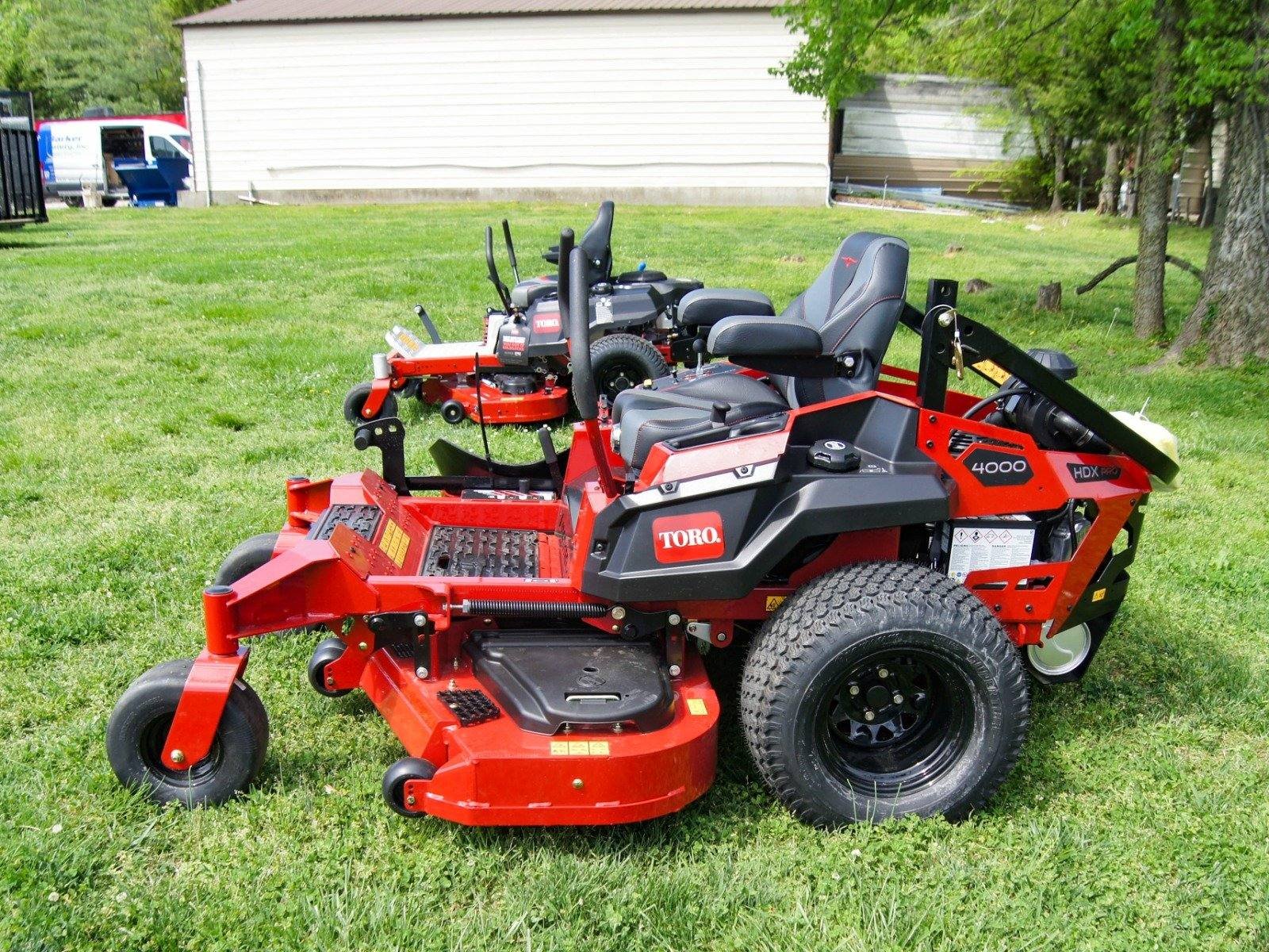 Toro 74015 60" ZMaster 4000 HDX Pro Zero Turn Mower 31HP KAW (Spring Sales Event) - Image 4