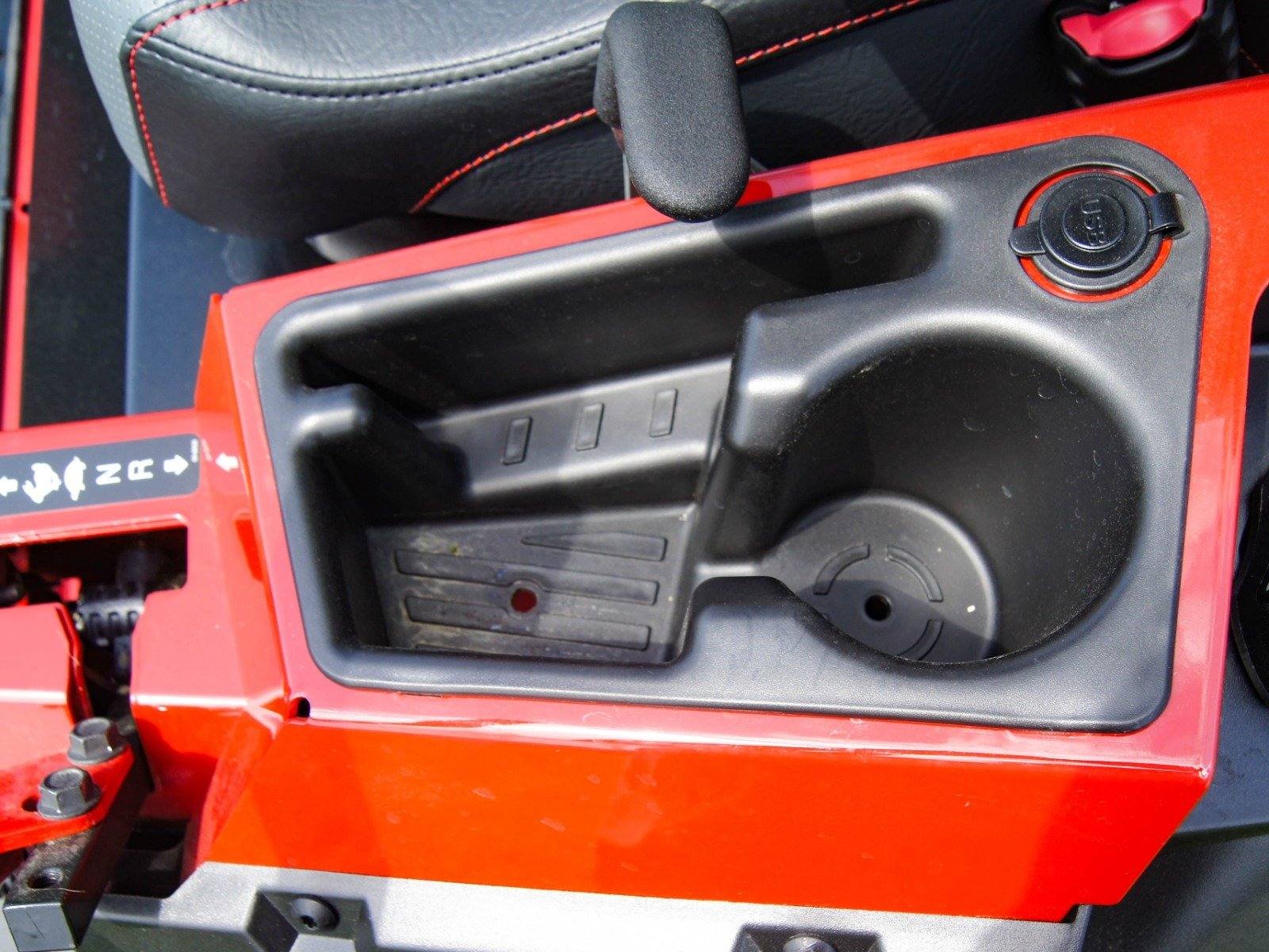 Toro 74015 60" ZMaster 4000 HDX Pro Zero Turn Mower 31HP KAW (Spring Sales Event) - Image 16