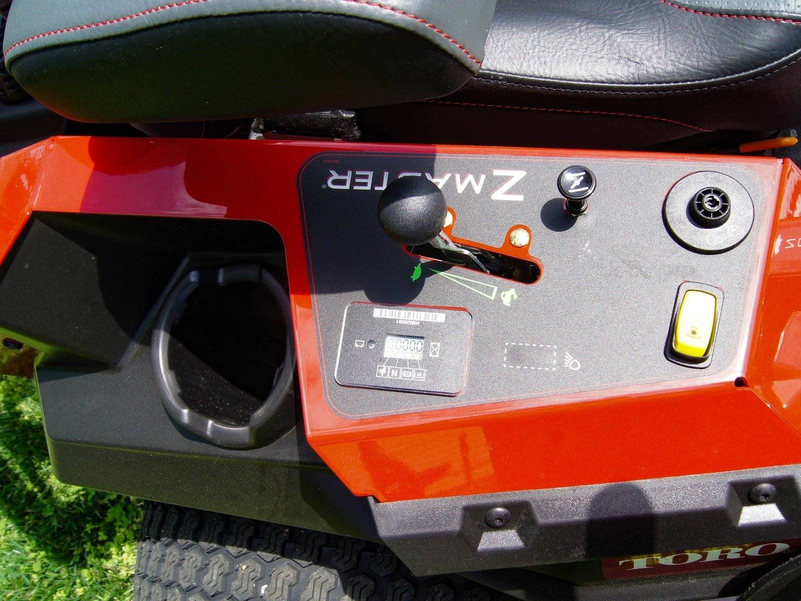 Toro 74015 60" ZMaster 4000 HDX Pro Zero Turn Mower 31HP KAW (Spring Sales Event) - Image 21