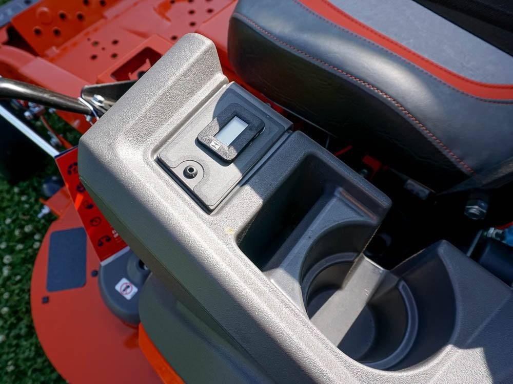 Husqvarna 54" Z454 Zero Turn Mower 22HP Kawasaki +Bonus 522L Trimmer (Scratch and Dent) - Image 16