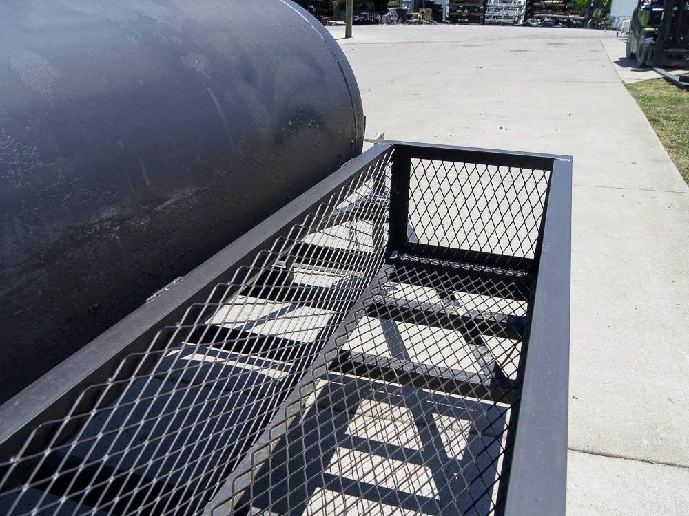 Pull Behind BBQ Smoker Premium 250 Gallon Reverse Flow with 3500lb Axle. - Image 11
