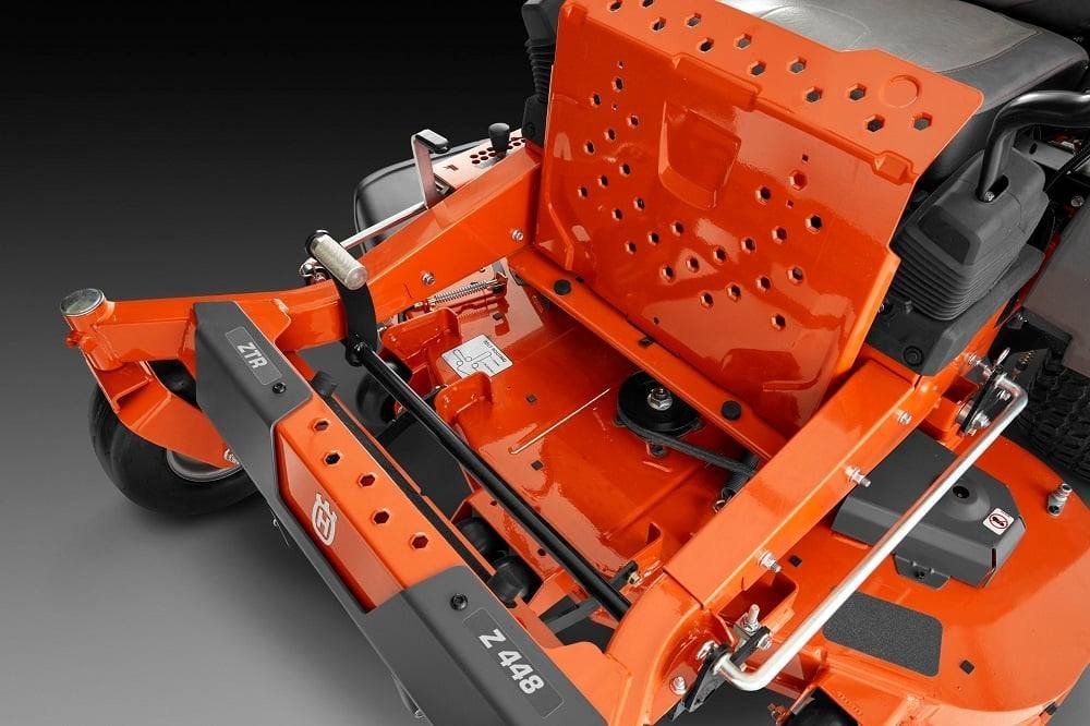 Husqvarna 48" Z448 Zero Turn Mower 22HP KAW +Bonus 522L Trimmer (Scratch and Dent) - Image 5